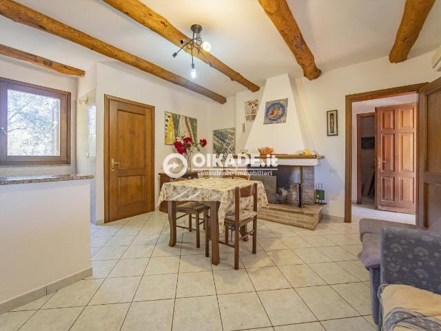 Villa Indipendente in vendita a Pula, Sardigna/Sardegna
