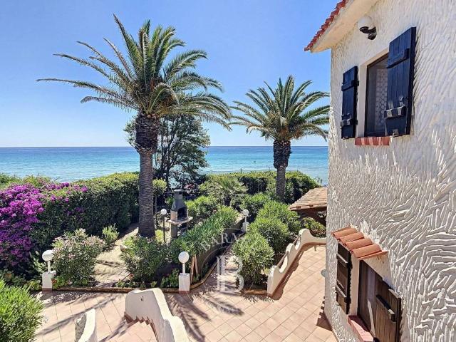 Villa Indipendente in vendita a Pula, Sardigna/Sardegna