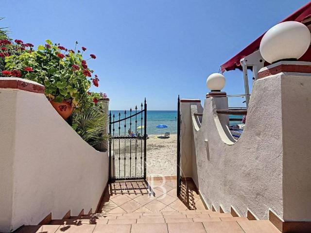 Villa Indipendente in vendita a Pula, Sardigna/Sardegna