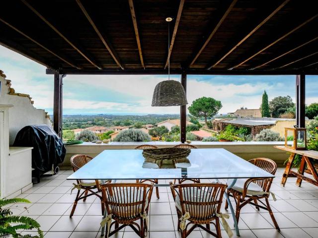 Villa Indipendente in vendita a Pula, Sardigna/Sardegna