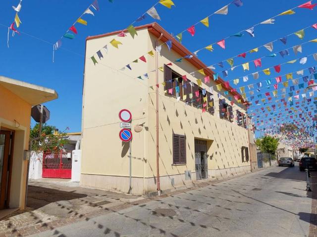 Villa Indipendente in vendita a Pula, Sardigna/Sardegna