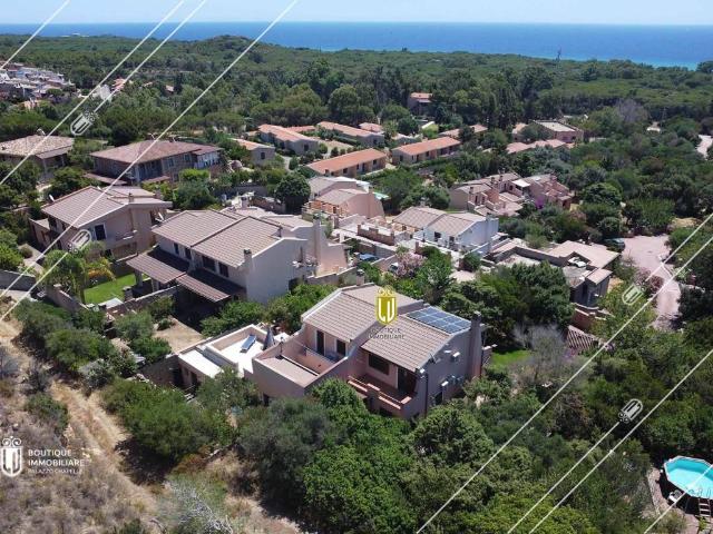 Villa Indipendente in vendita a Pula, Sardigna/Sardegna
