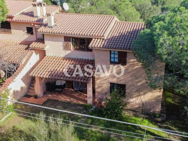 Villa Indipendente in vendita a Comunione Riva dei Pini, Pula