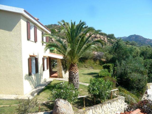 Villa Indipendente in vendita a Pula, Sardigna/Sardegna