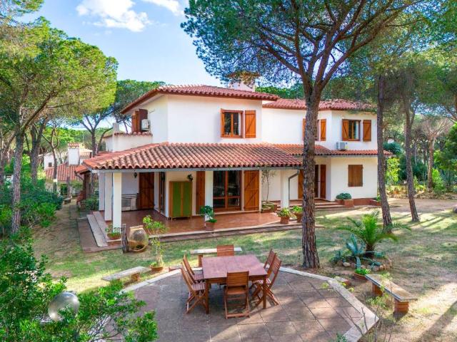 Villa Indipendente in vendita a Comunione La Perla Marina, Pula
