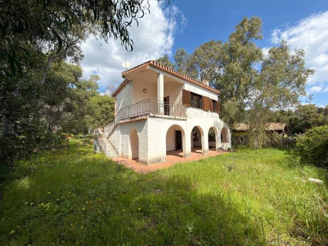Villa Indipendente in vendita a Pula, Sardigna/Sardegna