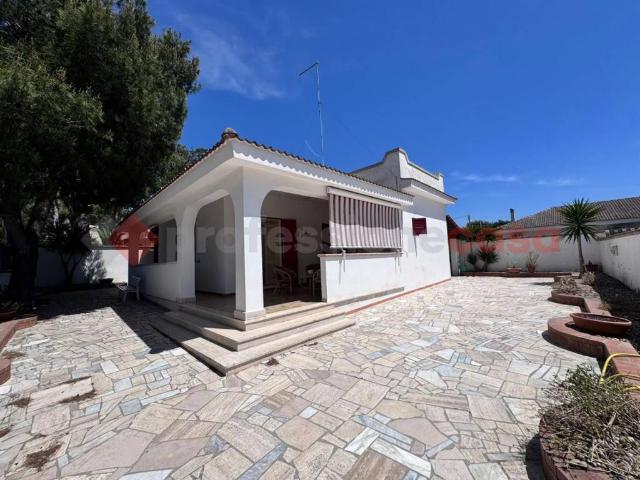 Villa Indipendente in vendita a Bosco Caggione, Puglia