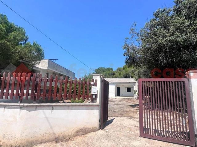 Villa Indipendente in vendita a Villaggio residenziale Fatamorgana, Puglia