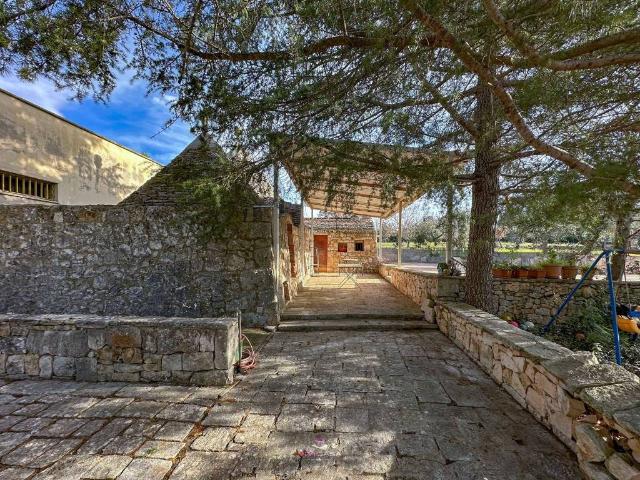 Villa Indipendente in vendita a Putignano, Bari
