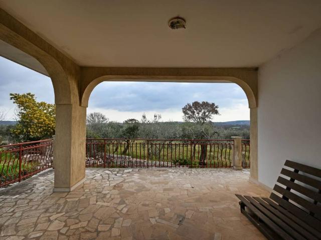 Villa Indipendente in vendita a Castellana Grotte, Bari
