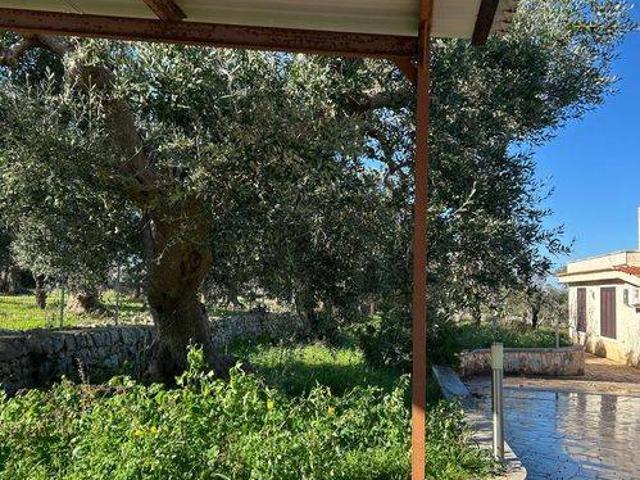 Villa Indipendente in vendita a Putignano, Bari