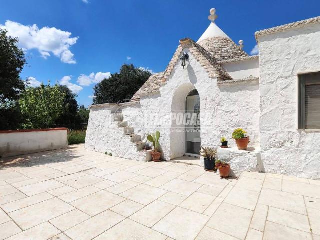Villa Indipendente in vendita a Putignano, Bari