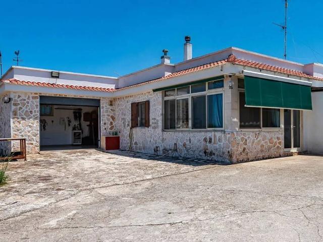Villa Indipendente in vendita a Puglia, Bari