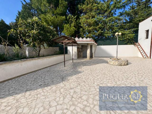 Villa Indipendente in vendita a Puglia, Bari
