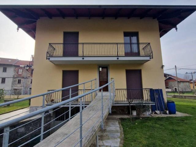 Villa Indipendente in vendita a Cellio con Breia, Piemonte