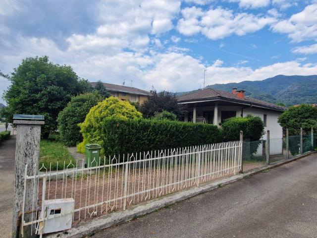 Villa Indipendente in vendita a Cellio con Breia, Piemonte