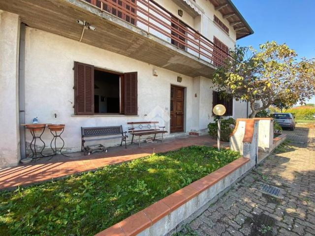 Villa Indipendente in vendita a Quarrata, Pistoia