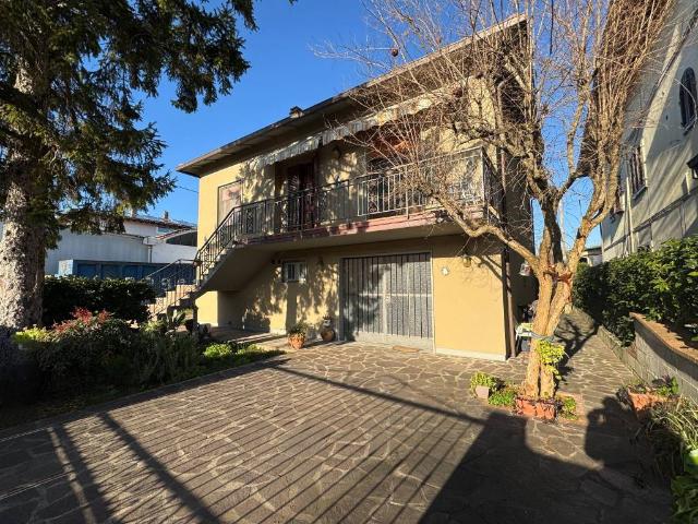 Villa Indipendente in vendita a Casini, Quarrata