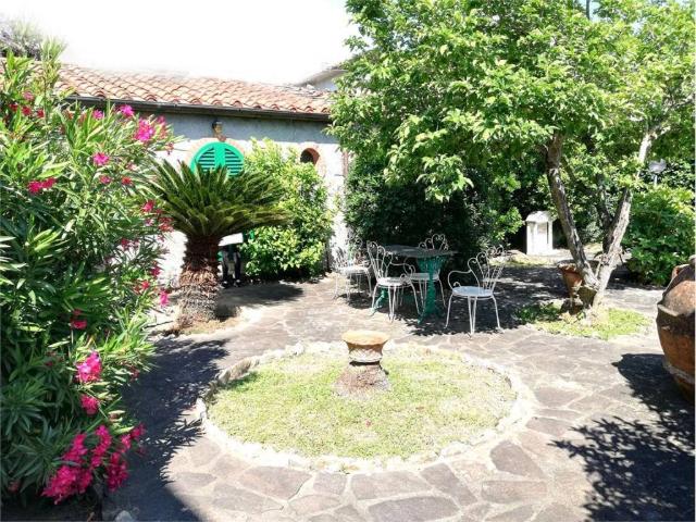 Villa Indipendente in vendita a Colle, Quarrata