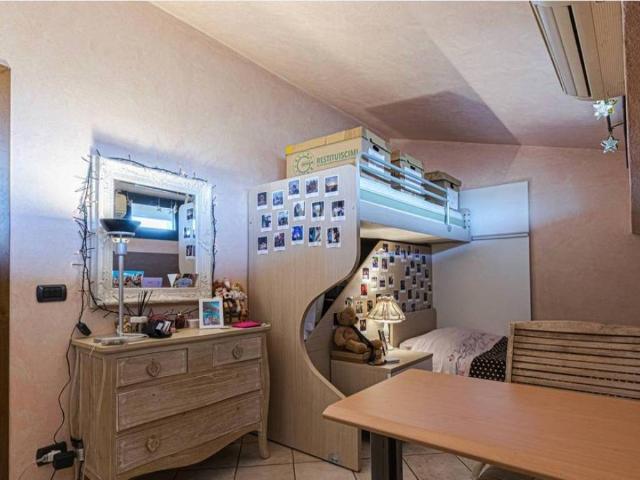 Villa Indipendente in vendita a Quarrata, Pistoia