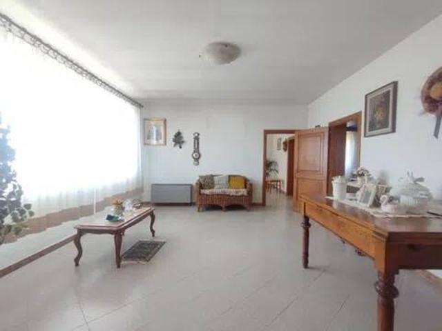 Villa Indipendente in vendita a Quarrata, Toscana