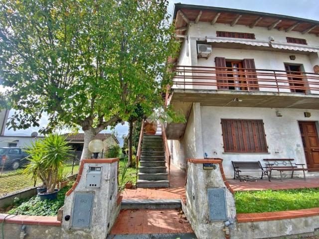 Villa Indipendente in vendita a Vignole, Quarrata