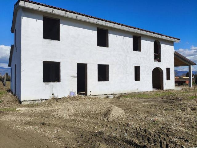Villa Indipendente in vendita a Valenzatico, Quarrata