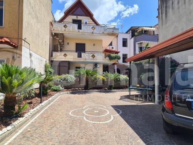 Villa Indipendente in vendita a Le Case, Quarto