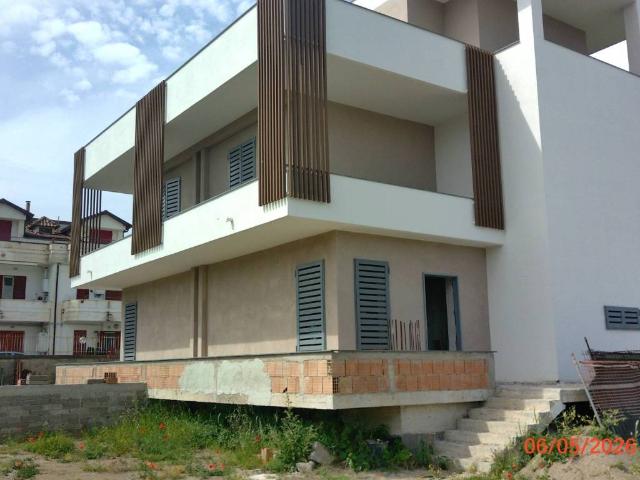 Villa Indipendente in vendita a Spinelli, Quarto