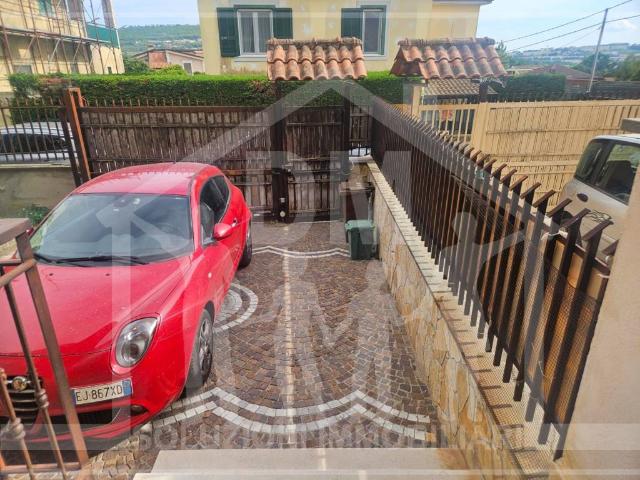 Villa Indipendente in vendita a Spinelli, Quarto
