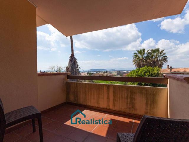 Villa Indipendente in vendita a Mràxini Arrùbiu/Margine Rosso, Quartu Sant'elena