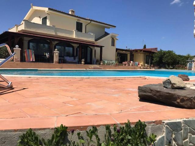 Villa Indipendente in vendita a Cepola, Quartu Sant'elena