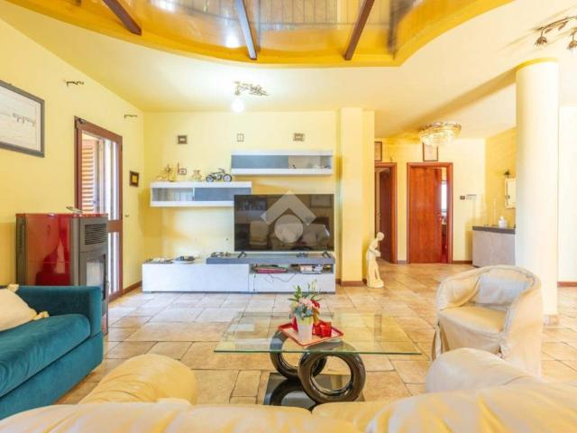 Villa Indipendente in vendita a Is meris, Quartu Sant'elena