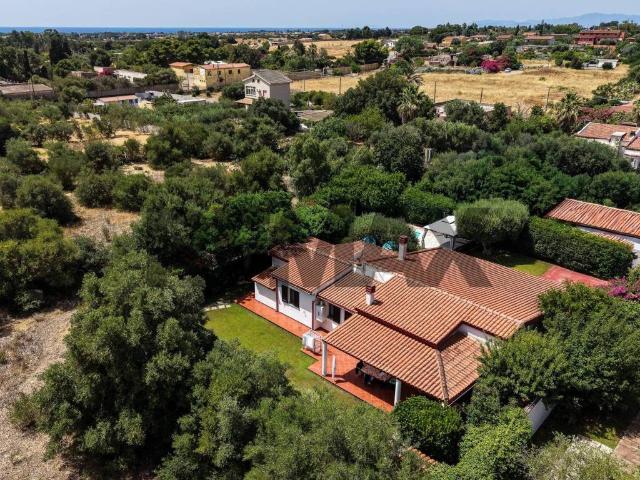Villa Indipendente in vendita a Quartu Sant'elena, Sardigna/Sardegna