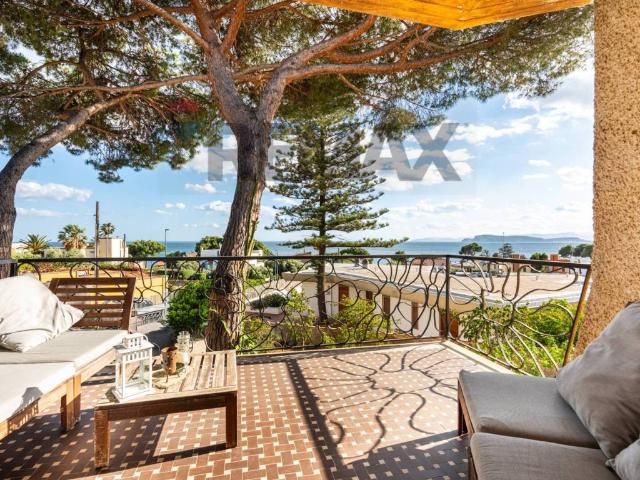 Villa Indipendente in vendita a Mràxini Arrùbiu/Margine Rosso, Quartu Sant'elena