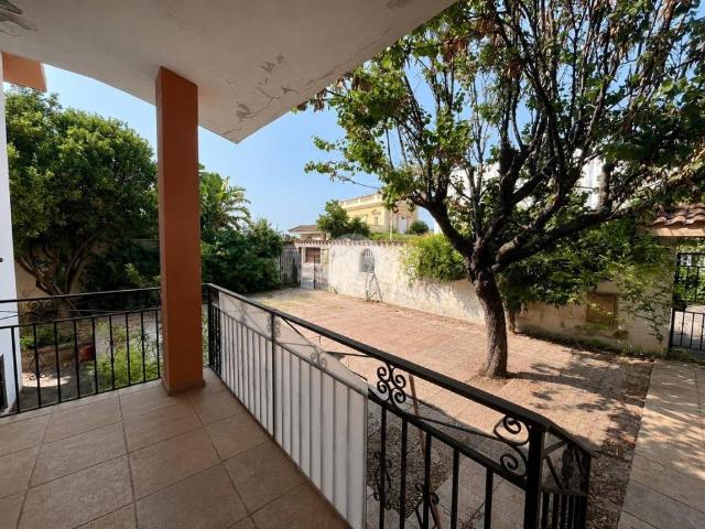 Villa Indipendente in vendita a Mràxini Arrùbiu/Margine Rosso, Quartu Sant'elena