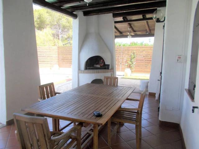 Villa Indipendente in vendita a Is Pardinas, Quartu Sant'elena