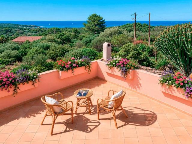 Villa Indipendente in vendita a Flumini Cuba, Quartu Sant'elena