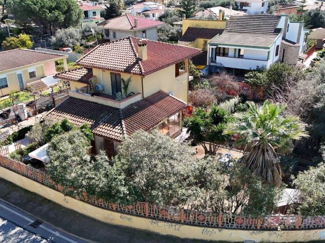 Villa Indipendente in vendita a Quartu Sant'elena, Sardigna/Sardegna