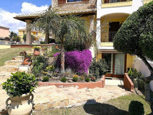 Villa Indipendente in vendita a Flumini Cuba, Quartu Sant'elena
