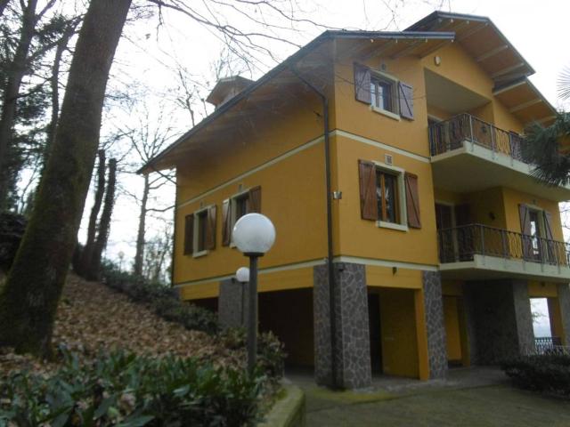 Villa Indipendente in vendita a Colline Matildiche, Re