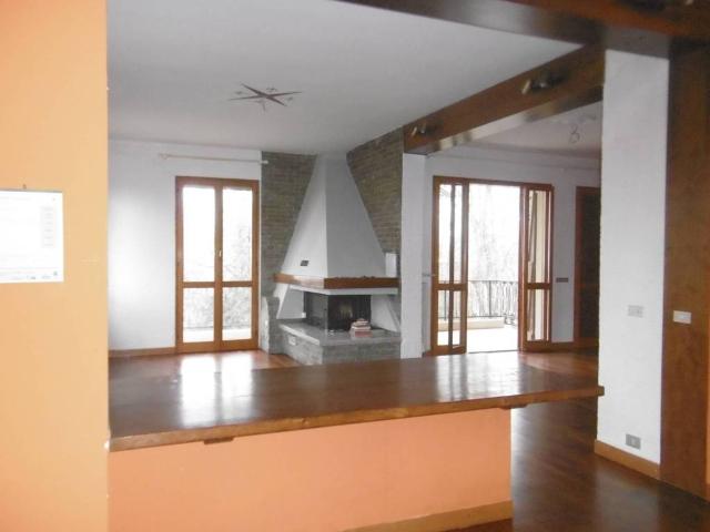 Villa Indipendente in vendita a Colline Matildiche, Re