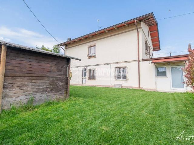 Villa Indipendente in vendita a Colline Matildiche, Re