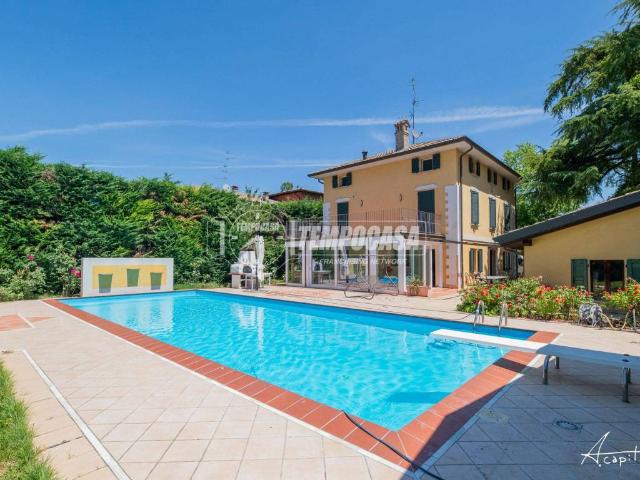 Villa Indipendente in vendita a Colline Matildiche, Re