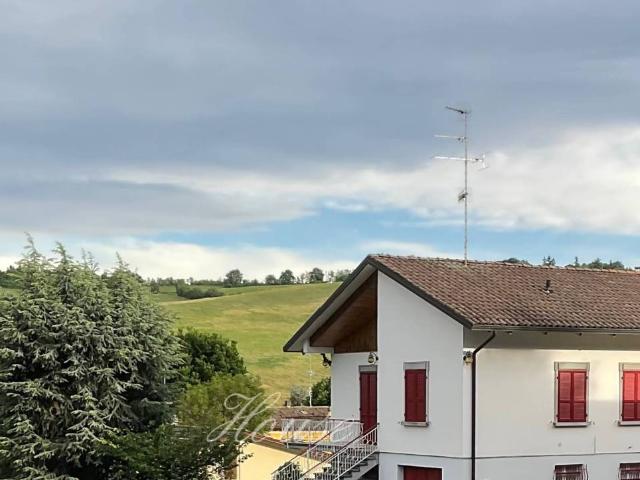Villa Indipendente in vendita a Colline Matildiche, Re