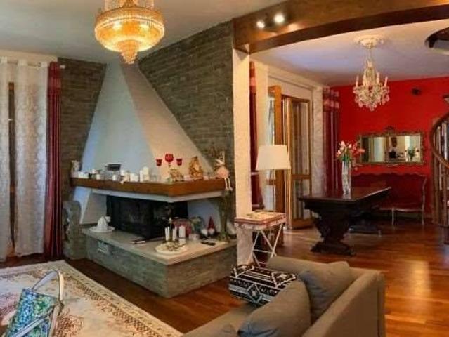 Villa Indipendente in vendita a Colline Matildiche, Re