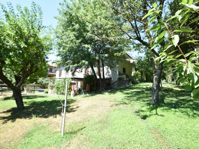 Villa Indipendente in vendita a Colline Matildiche, Re