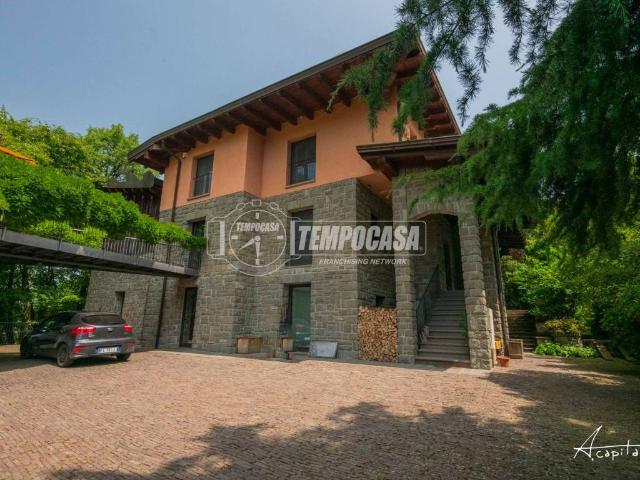 Villa Indipendente in vendita a Colline Matildiche, Re