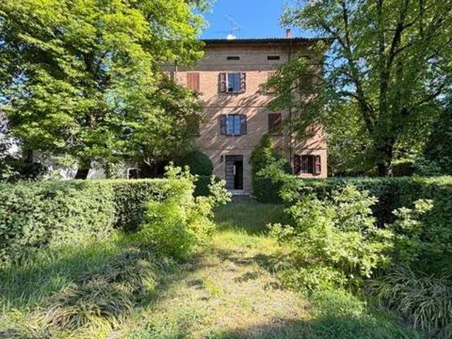 Villa Indipendente in vendita a Colline Matildiche, Re
