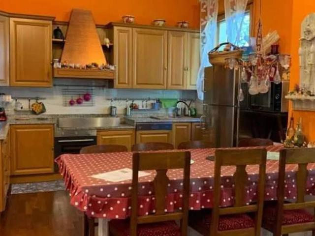 Villa Indipendente in vendita a Colline Matildiche, Re